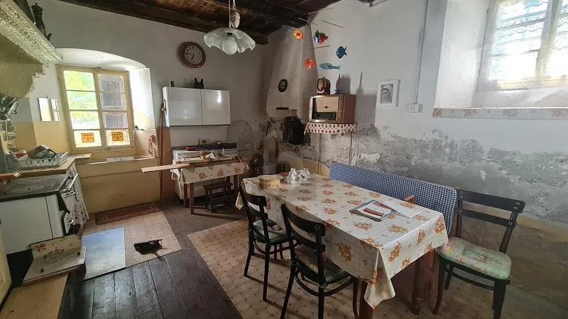 STORICA, SOLEGGIATA, CON VISTA