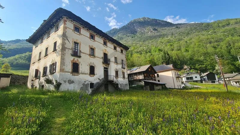 STORICA, SOLEGGIATA, CON VISTA