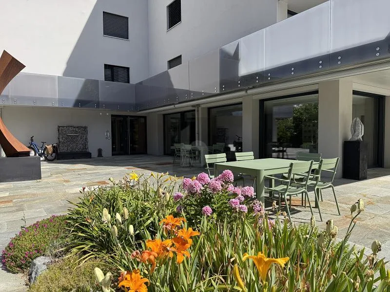 CONFORT MODERNE EN RÉSIDENCE SENIORS