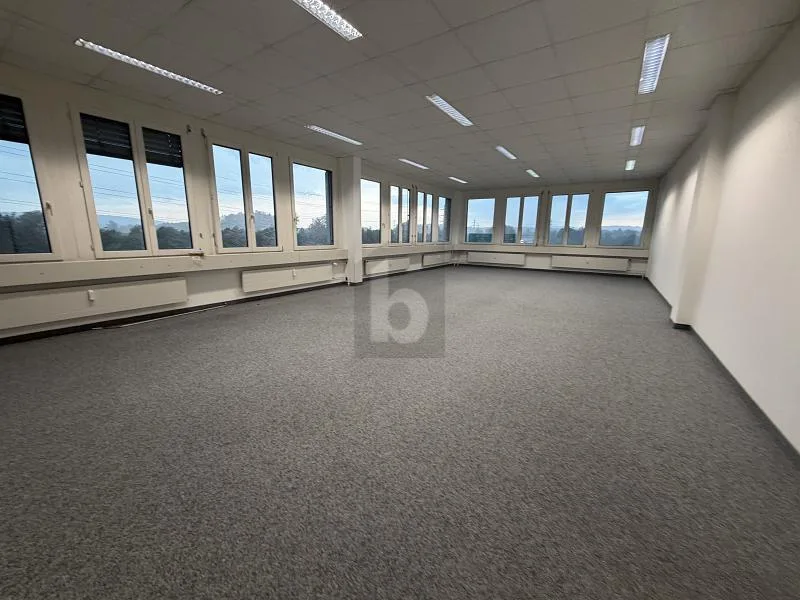 ERFOLG BEGINNT AM RICHTIGEN STANDORT