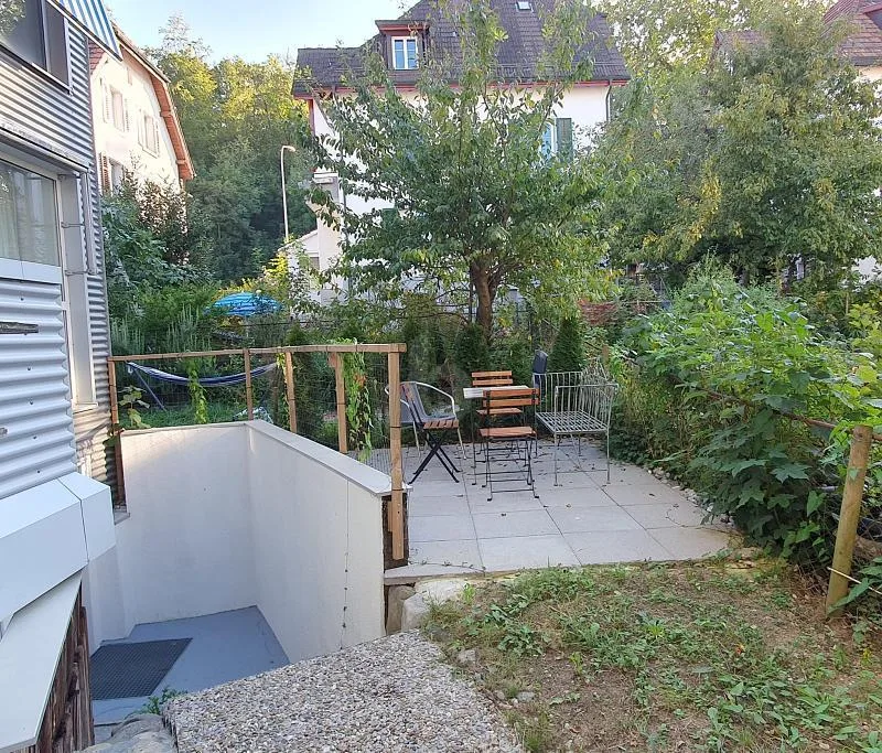 MÖBLIERT UND MODERN AN RUHIGER LAGE
