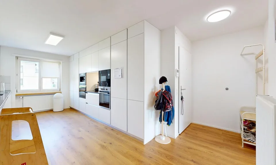 Top renovierte Wohnung in Familienquartier