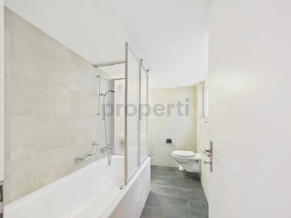 Accogliente casa unifamiliare con 6 camere in posizione tranquilla a Glarus – foto 43 di 44
