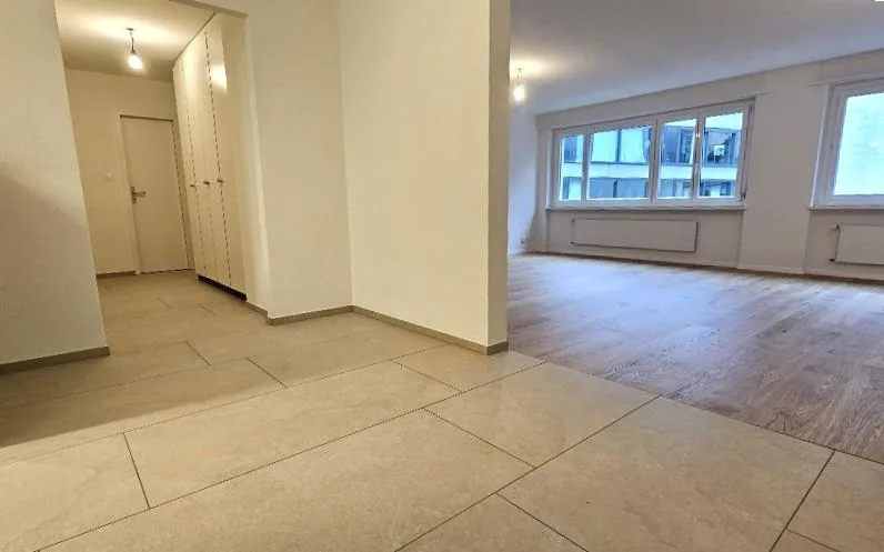 Urbanes Wohnen in neuer Wohnung, 4.5-ZWG, 3. OG