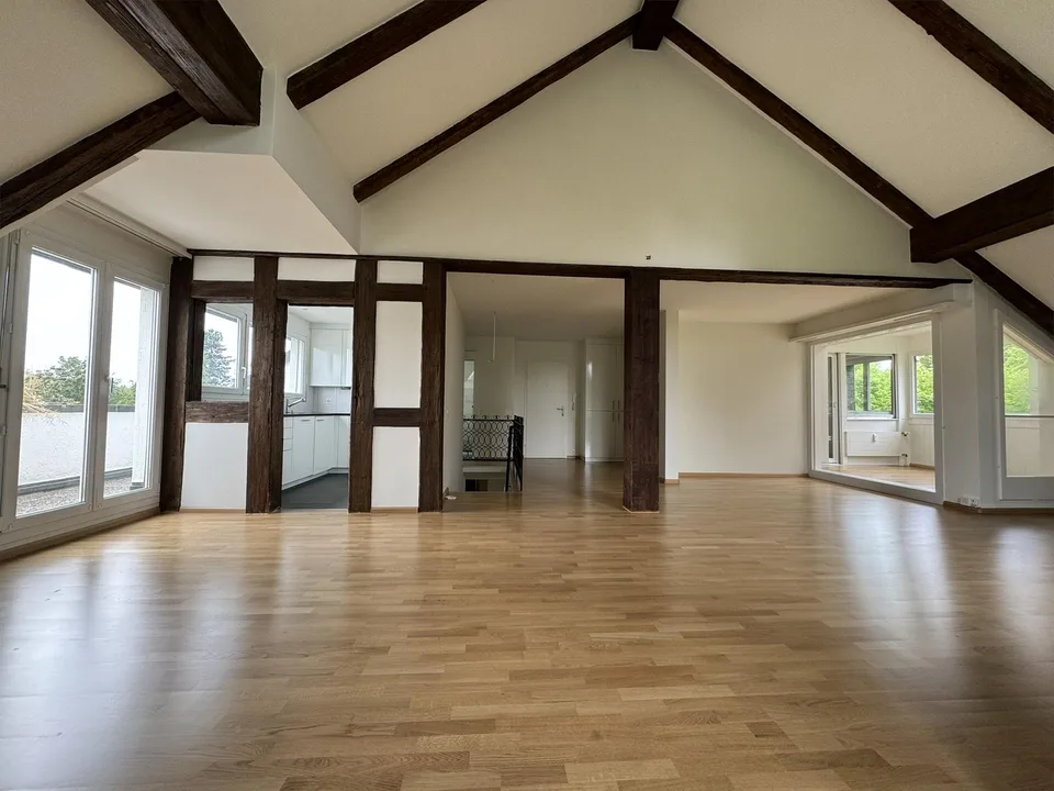 Traumhafte 5.5-Zimmerwohnung am Fusse des Tüllingerhügels in Riehen