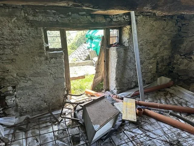 Rustico zum Ausbauen an sehr ruhiger, sonniger Aussichtsslage / rus...