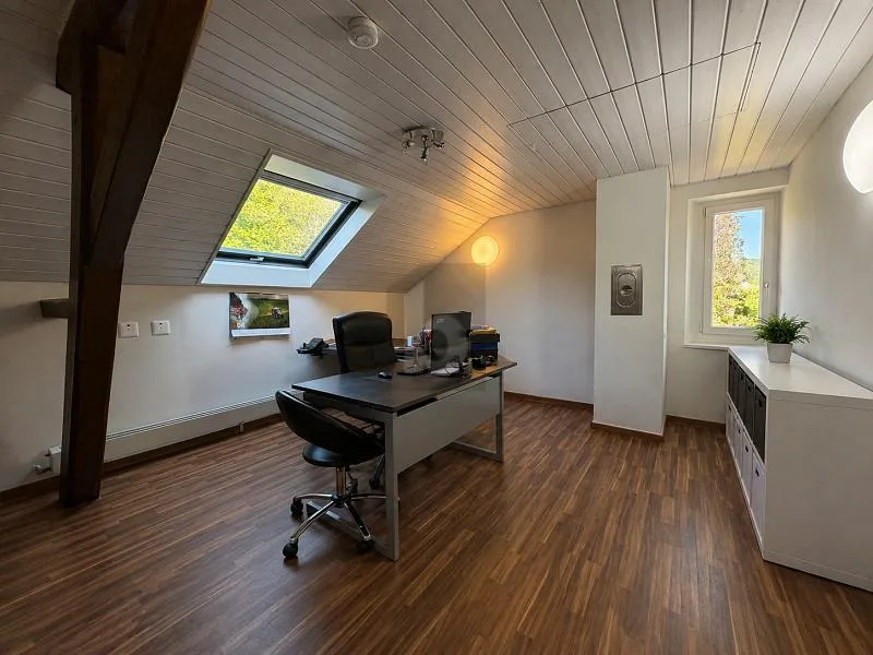 HOFJUWEL MIT POTENZIAL UND VIELSEITIG NUTZBAR