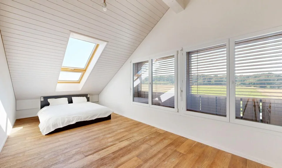 Wunderschöne 5,5 Zimmer mit freiem Blick auf die Landschaft – Foto 7 von 11