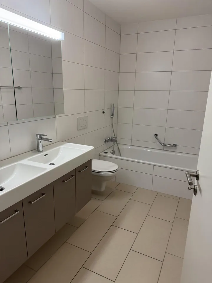 Attraktive 3.5 Zimmerwohnung, nähe Bachgraben