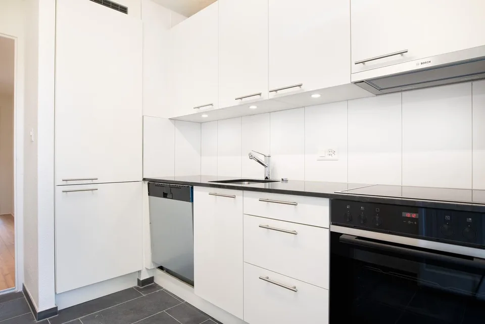 Appartamento di 4 locali ristrutturato in affitto a Spreitenbach!