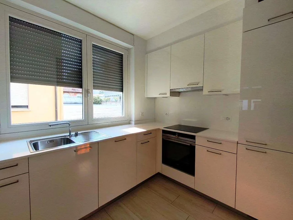 Lugano Cassarate - Splendido 4.5 Locali (Quadrilocale) in Zona Residen