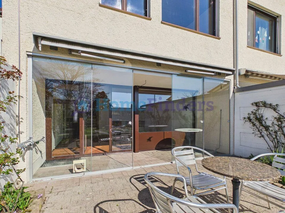 FAMILIENPARADIES MIT SONNIGEM GARTEN UND WEITSICHT! Kopie Kopie