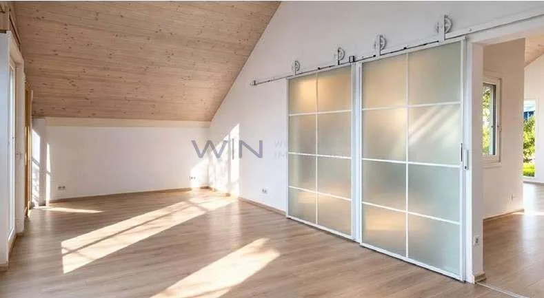 Lichtdurchflutete Komfortwohnung mit Privatlift
