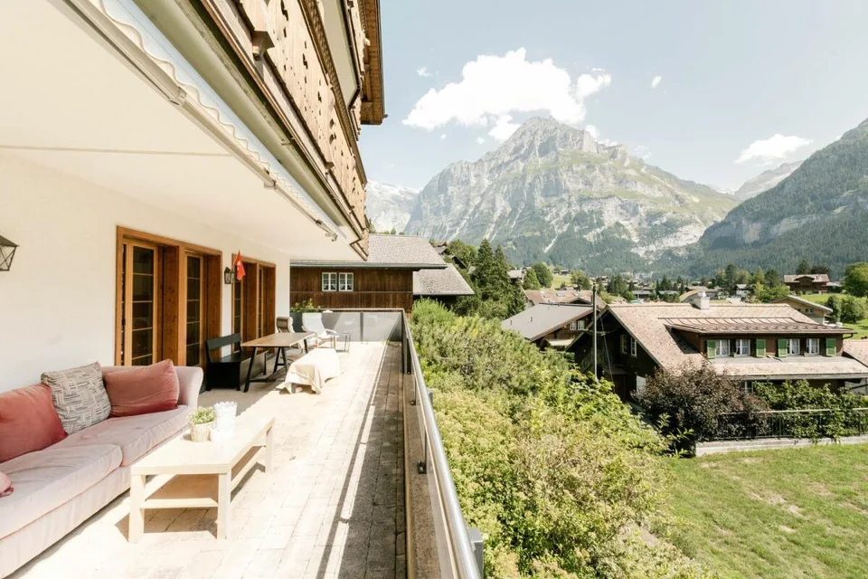 Appartamento con terrazza e vista sulla montagna - 4,5 locali prima abitazione nel chalet Aquila – foto 16 di 20