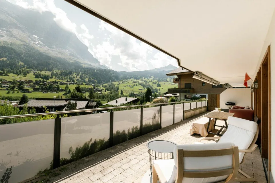 Appartamento con terrazza e vista sulla montagna - 4,5 locali prima abitazione nel chalet Aquila – foto 15 di 20