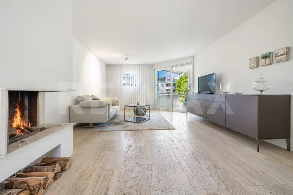 Helle 2½-Zimmer Wohnung am See mit zwei schönen Balkone