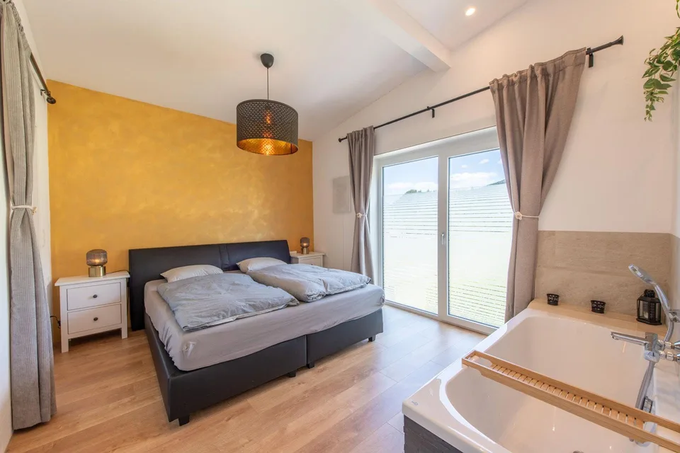 Wohnen an traumhafter Lage mit Weitsicht und grosser Garage – foto 6 di 19
