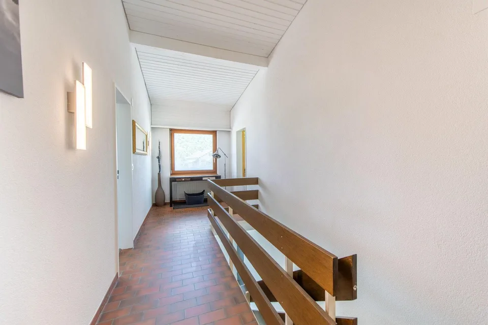 Wohnen an traumhafter Lage mit Weitsicht und grosser Garage – foto 19 di 19