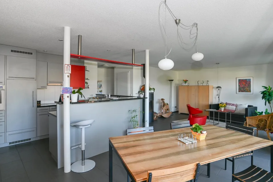 Gute Lage/Moderne Haustechnik/Schöner Garten mit viel Privatsphäre
