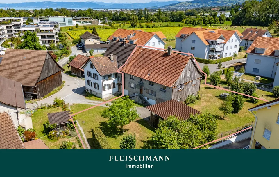 Stattliches Einfamilienhaus mit grossflächigem Gartenbereich