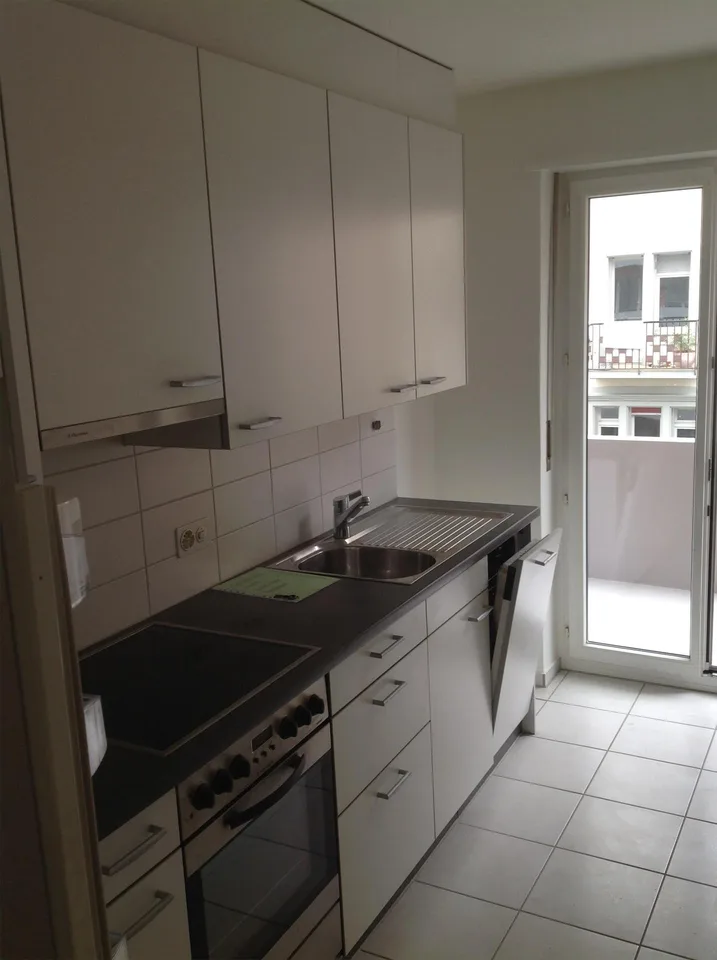 Helle zentrale 2-Zimmerwohnung im St. Johann mit Balkon