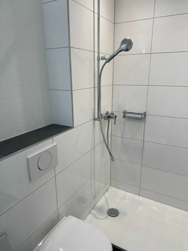 Renovierte 3.5-Zimmerwohnung mit zwei Balkonen im Schwabgut