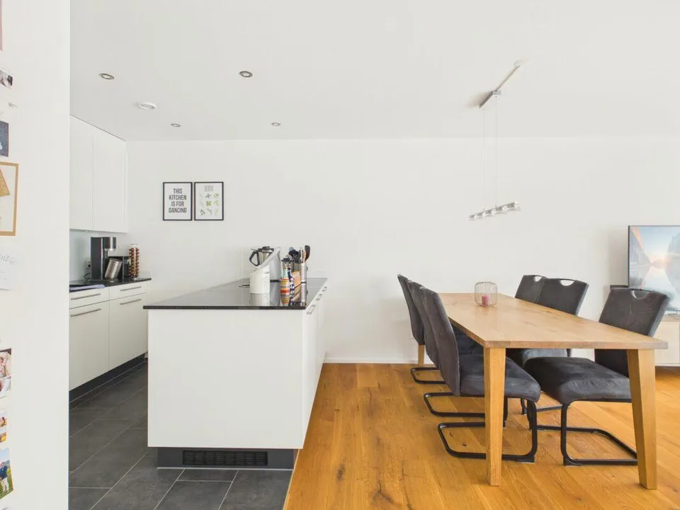 Moderne Attikawohnung mit sonniger Terrasse
