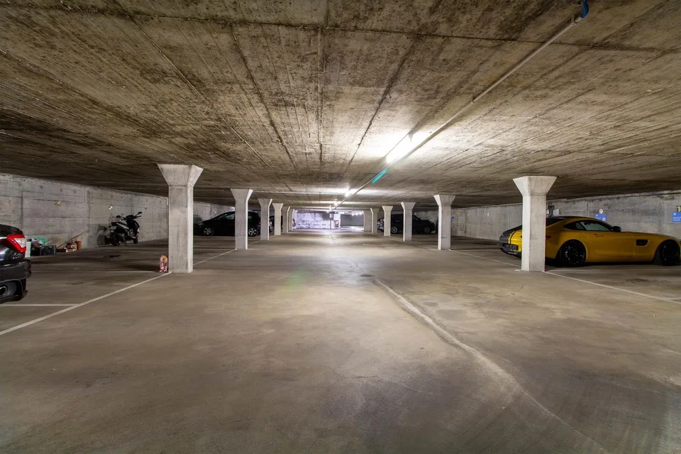 Grosse, 4-Zi-Whg (103m²) mit eigenem Waschturm im Zentrum von Reinach – foto 15 di 17