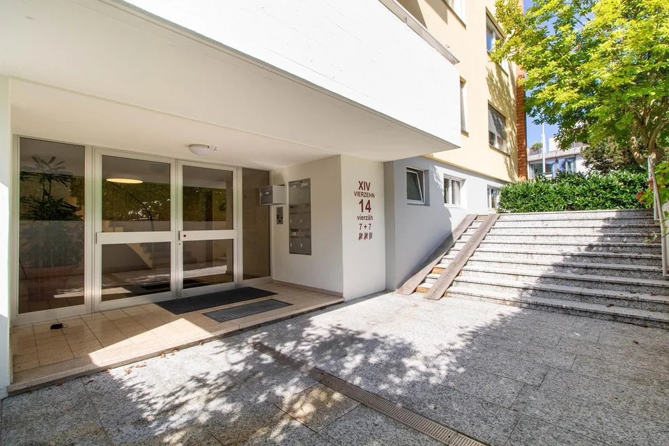 Grosse, helle 4-Zi-Whg (103m²) mit eigenem Waschturm in Reinach