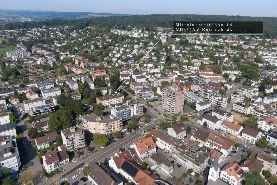 Grosse, 4-Zi-Whg (103m²) mit eigenem Waschturm im Zentrum von Reinach – foto 16 di 17