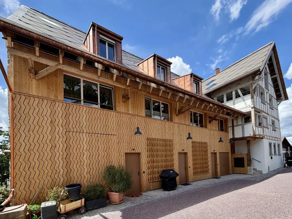Ein Zuhause mit Geschichte und Zukunft - Licht und Ruhe in Oetwil a...
