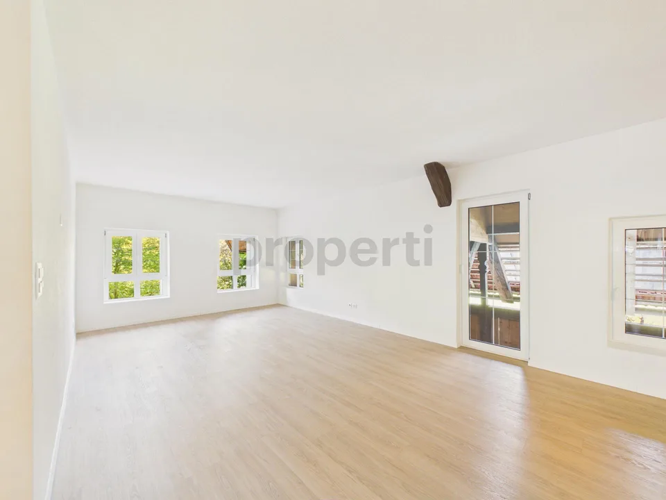 Stilvolle 5.5-Zimmer-Wohnung mit Balkon in Geristein, Bolligen