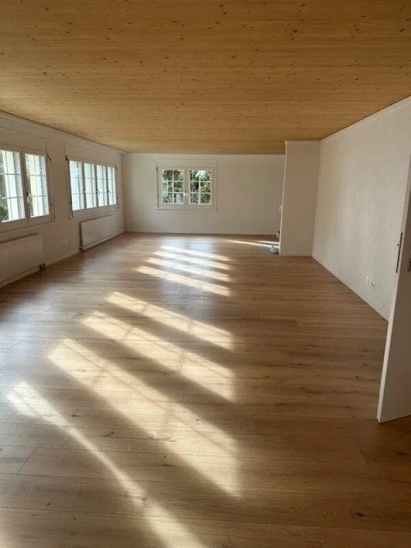 Grosszügiges Einfamilienhaus mit Gartenparadies, Sauna & Schwimmteich – Foto 11 von 30