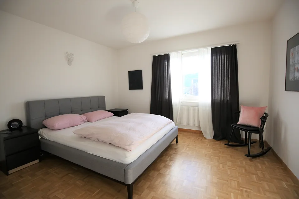 schöne und helle 4.0 Zimmerwohnung zu Vermieten