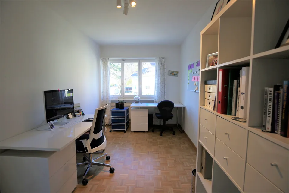 schöne und helle 4.5 Zimmerwohnung zu Vermieten – Foto 6 von 7
