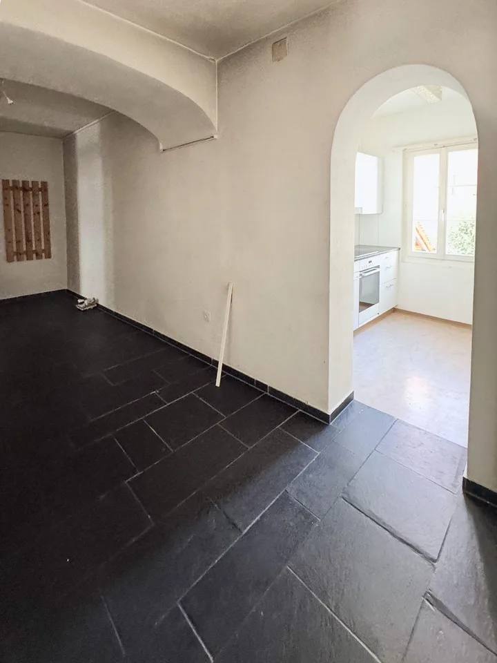 Schöne, helle 2.5 Zimmer Wohnung zu Vermieten