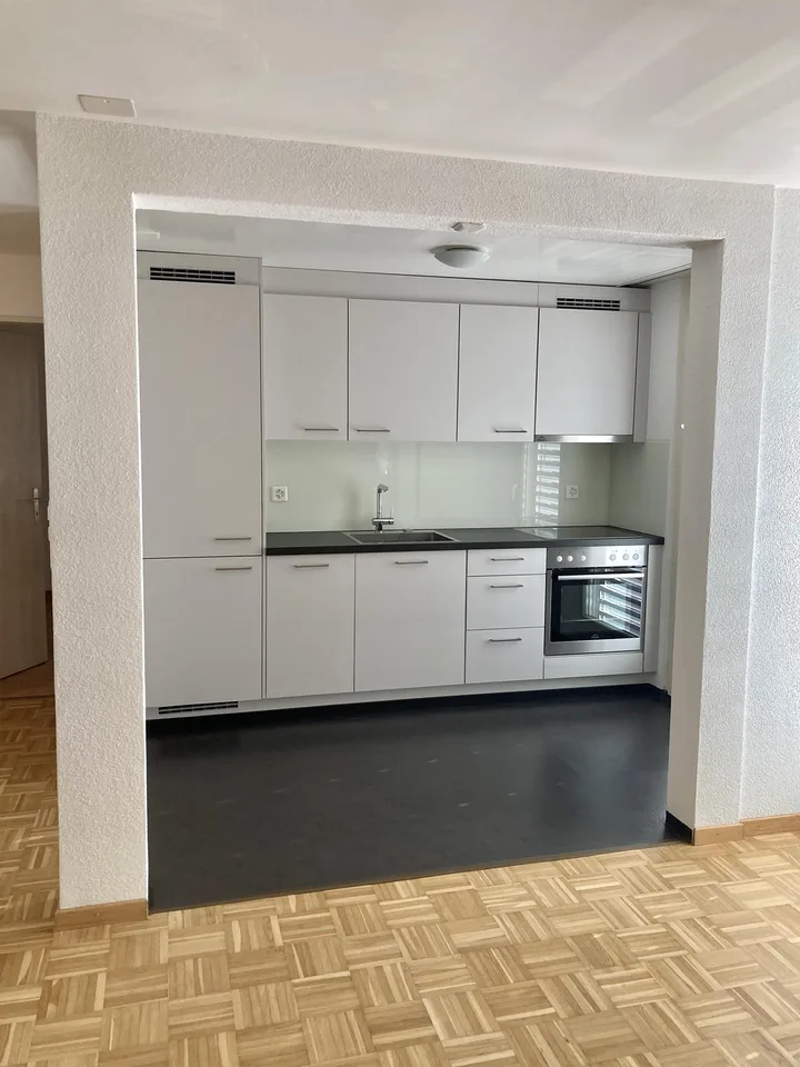 2.5 Zimmer- Wohnung an sonniger sowie zentraler Lage