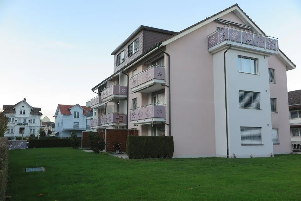 2.5 Zimmer- Wohnung an sonniger sowie zentraler Lage