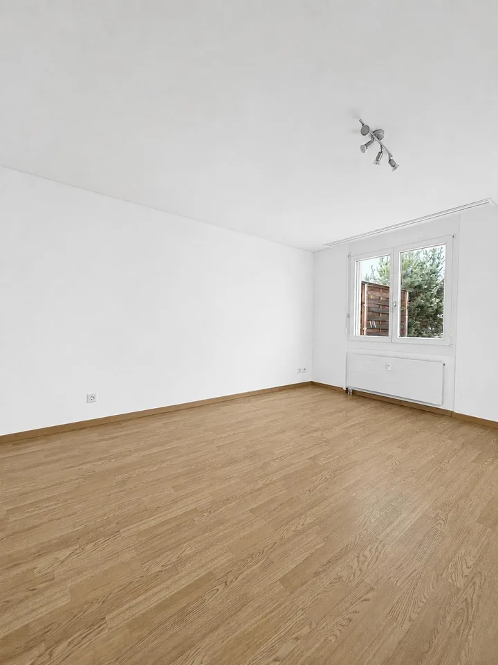 2.5 Zimmer- Wohnung an sonniger sowie zentraler Lage