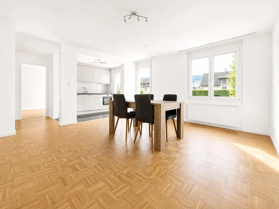 2.5 Zimmer- Wohnung an sonniger sowie zentraler Lage