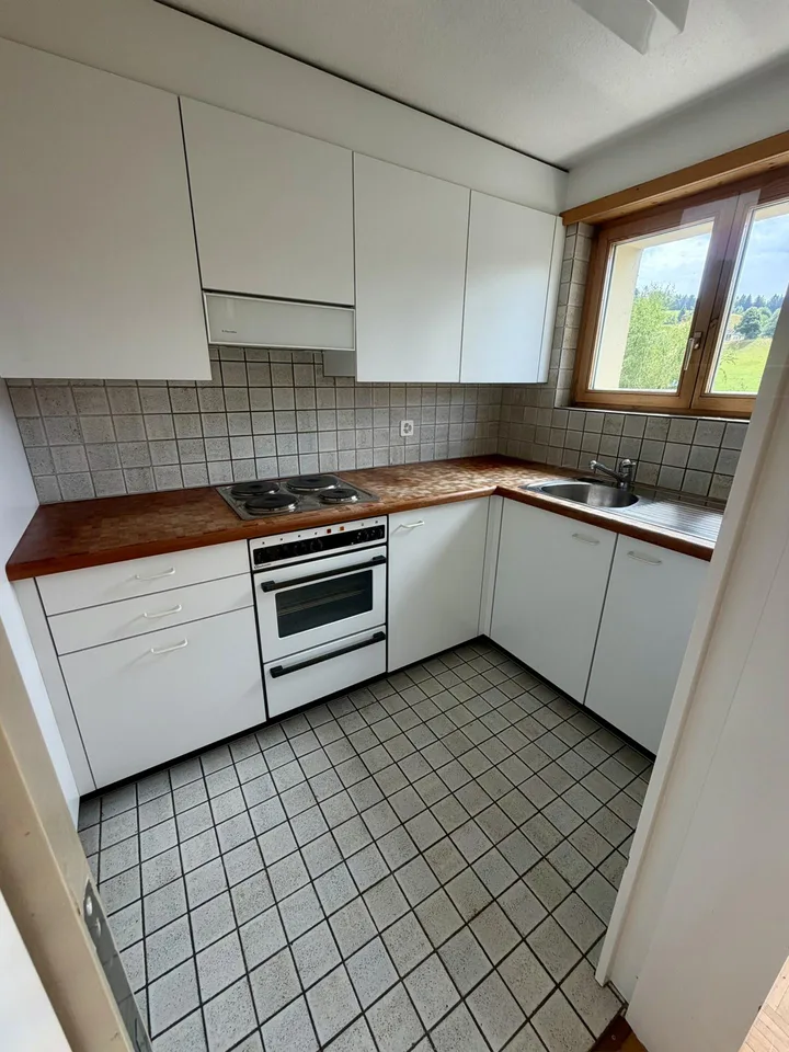 Helle 4.5-Zimmer-Wohnung mit Balkon und grossartiger Aussicht