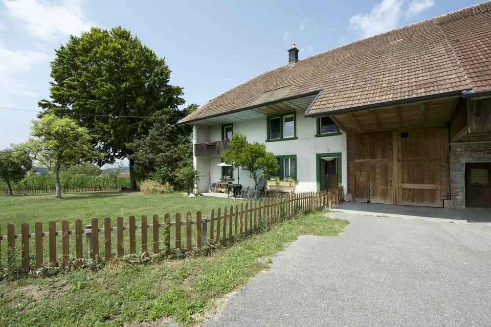 Charmantes 5.5-Zimmer-Bauernhaus in Brittnau