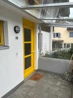 frisch renovierte 3.5 Zimmer-Wohnung (Haushälfte) mit Seeblick