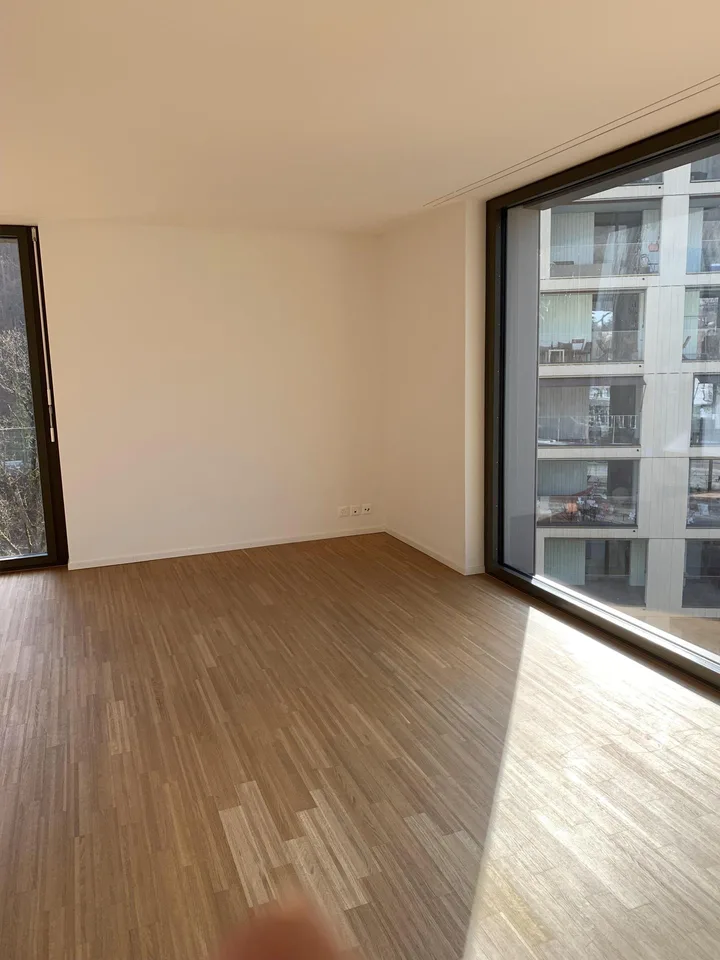 Wunderschöne 3.5 Zimmer-Wohnung mit traumhaft grossem Balkon