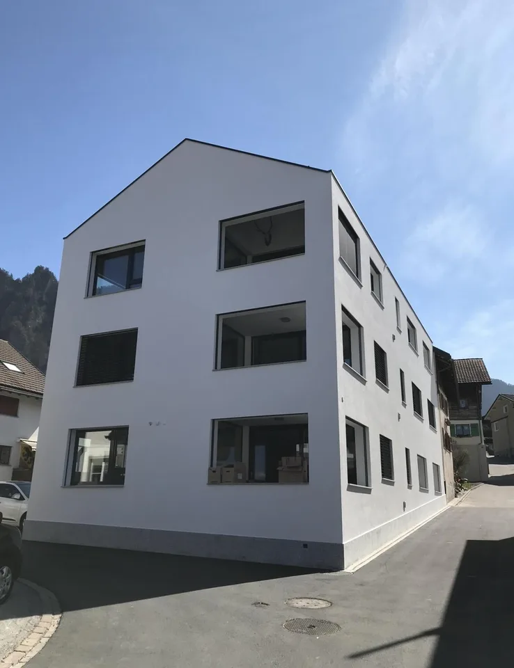 Grosse 3.5 Zimmerwohnung im Dorfkern von Igis