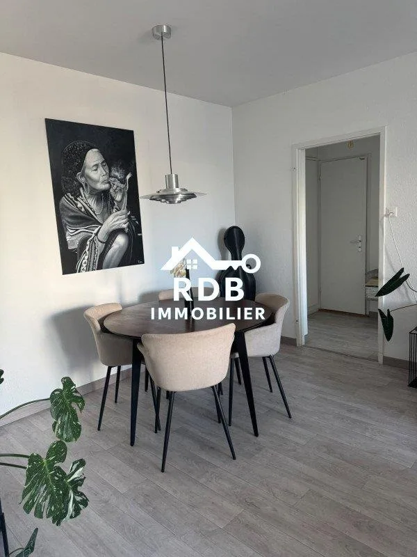 Appartement de 3 pièces au 5ème étage situé à Onex 1213