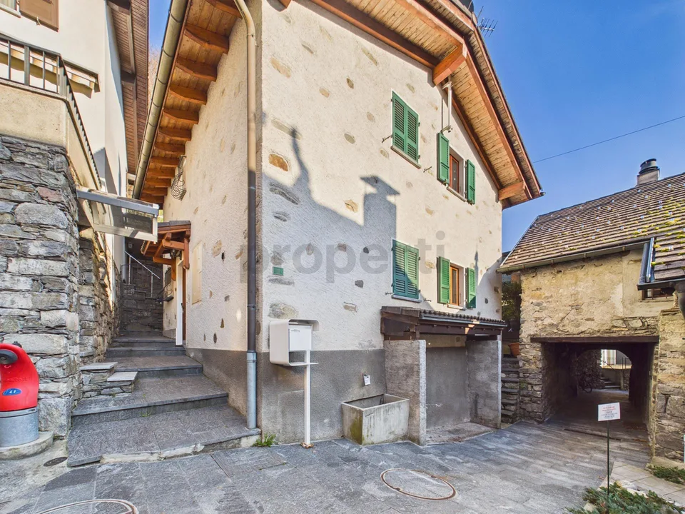 Graziosa casa indipendente a Medeglia (Monteceneri), Canton Ticino