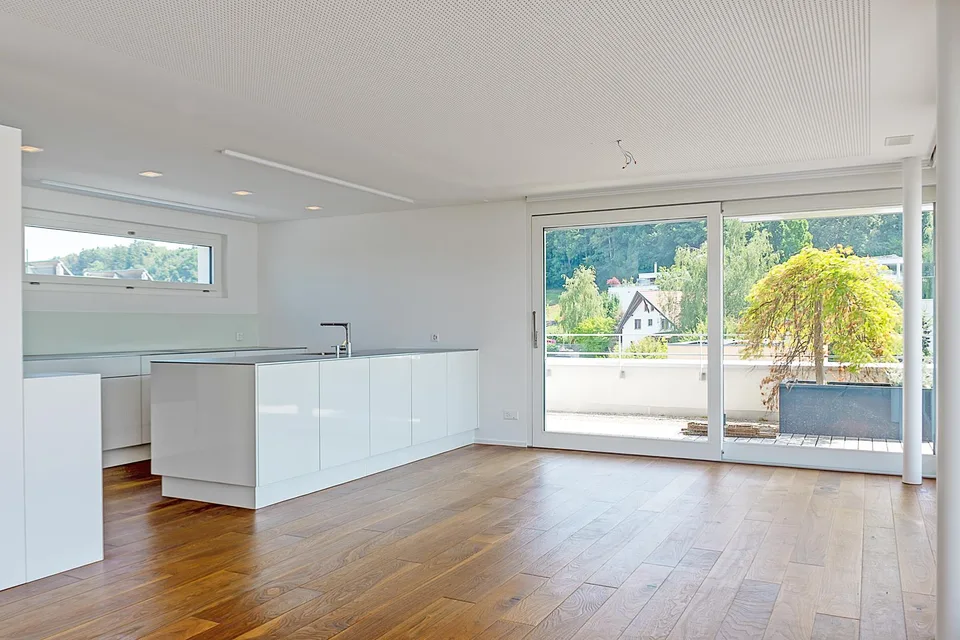 Exklusives Attikawohnen: 4.5-Zimmer-Traum mit 175 m² Rundum-Dachter...
