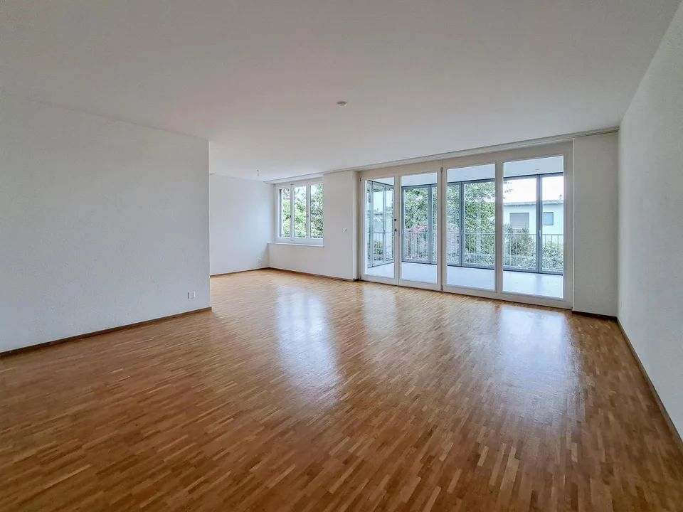5 1/2 Zimmerwohnung 1.OG