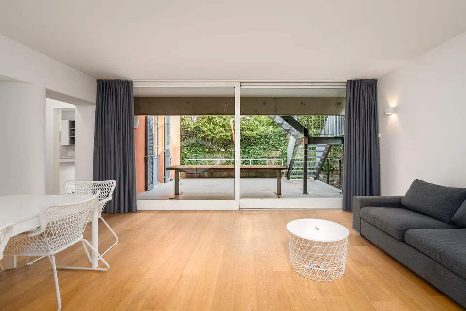 GEMÜTLICHE 2,5-ZIMMER-WOHNUNG MIT GROSSER TERRASSE UND GARTEN